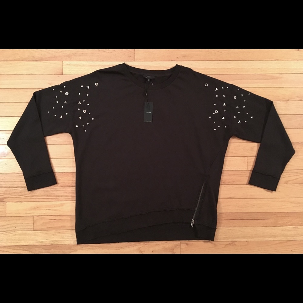 JOE’S JEANS ( SMALL ) Oversized Black Stud Top